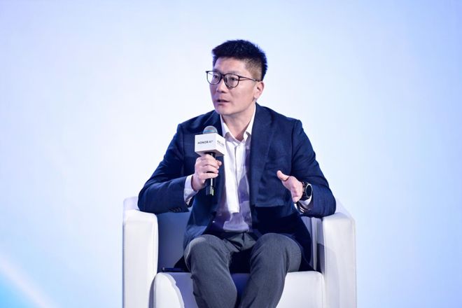 能让硬件更「智慧」更重要的其实是这个PG麻将胡了试玩平台仅仅是 AI并不(图4) 能让硬件更「智慧」更重要的其实是这个PG麻将胡了试玩平台仅仅是 AI并不(图4)